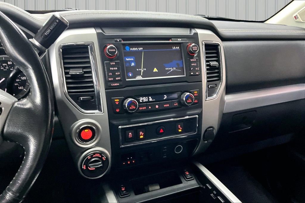 Used 2017 Nissan Titan PRO-4X image 10