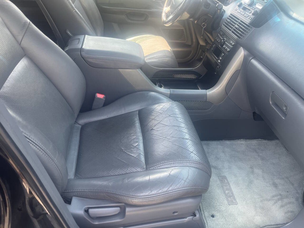 Used 2004 Honda Pilot EX image 8