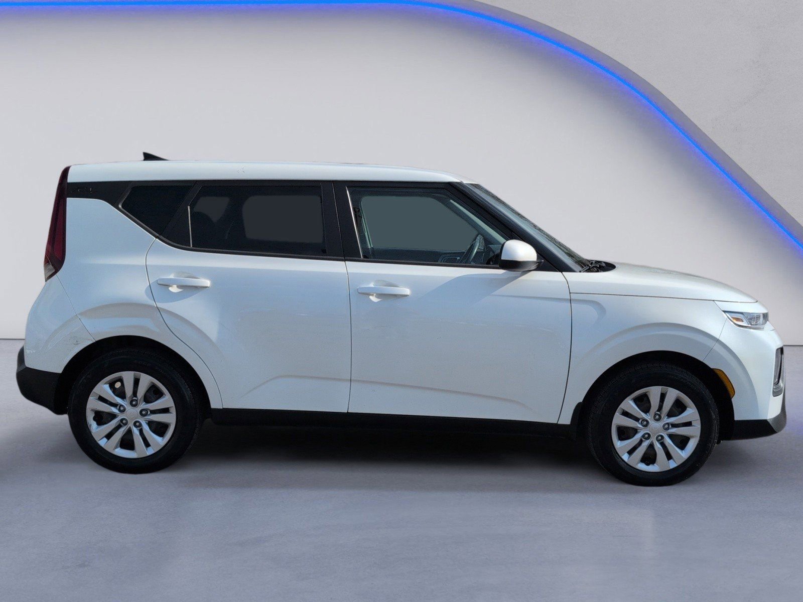 Used 2020 Kia Soul LX image 12