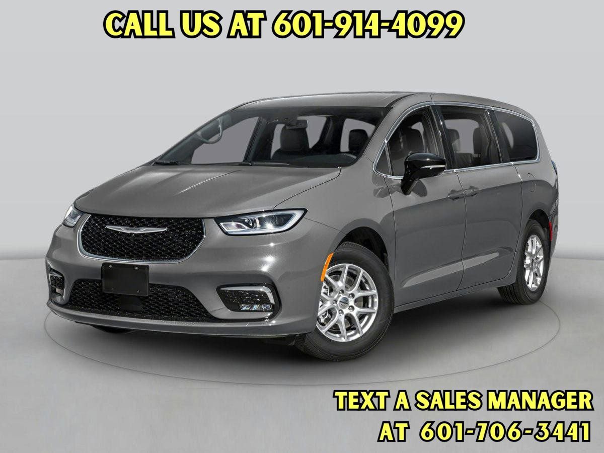 New 2026 Chrysler Pacifica Select