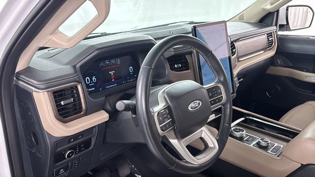 Used 2024 Ford Expedition Limited image 37