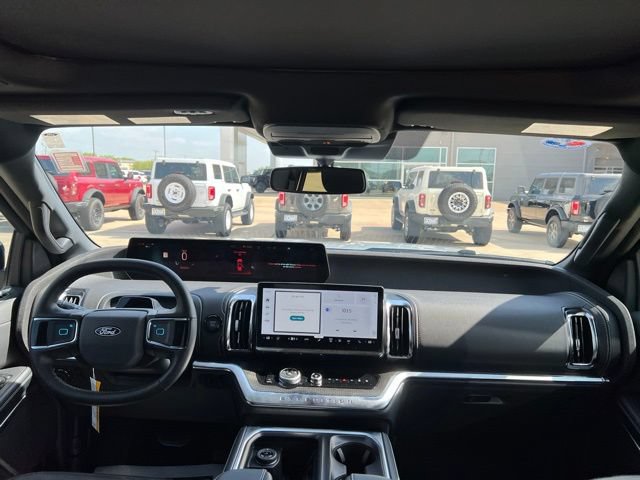 New 2027 Ford Expedition Platinum w/ Stealth Appearance Package AWD/4WD image 14