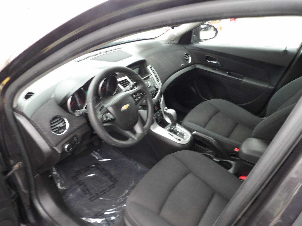 Used 2016 Chevrolet Cruze LT FWD image 7