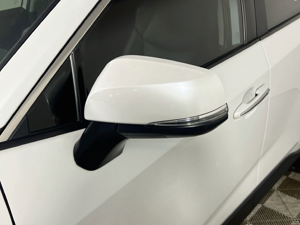 Used 2025 Toyota RAV4 Limited AWD/4WD image 10