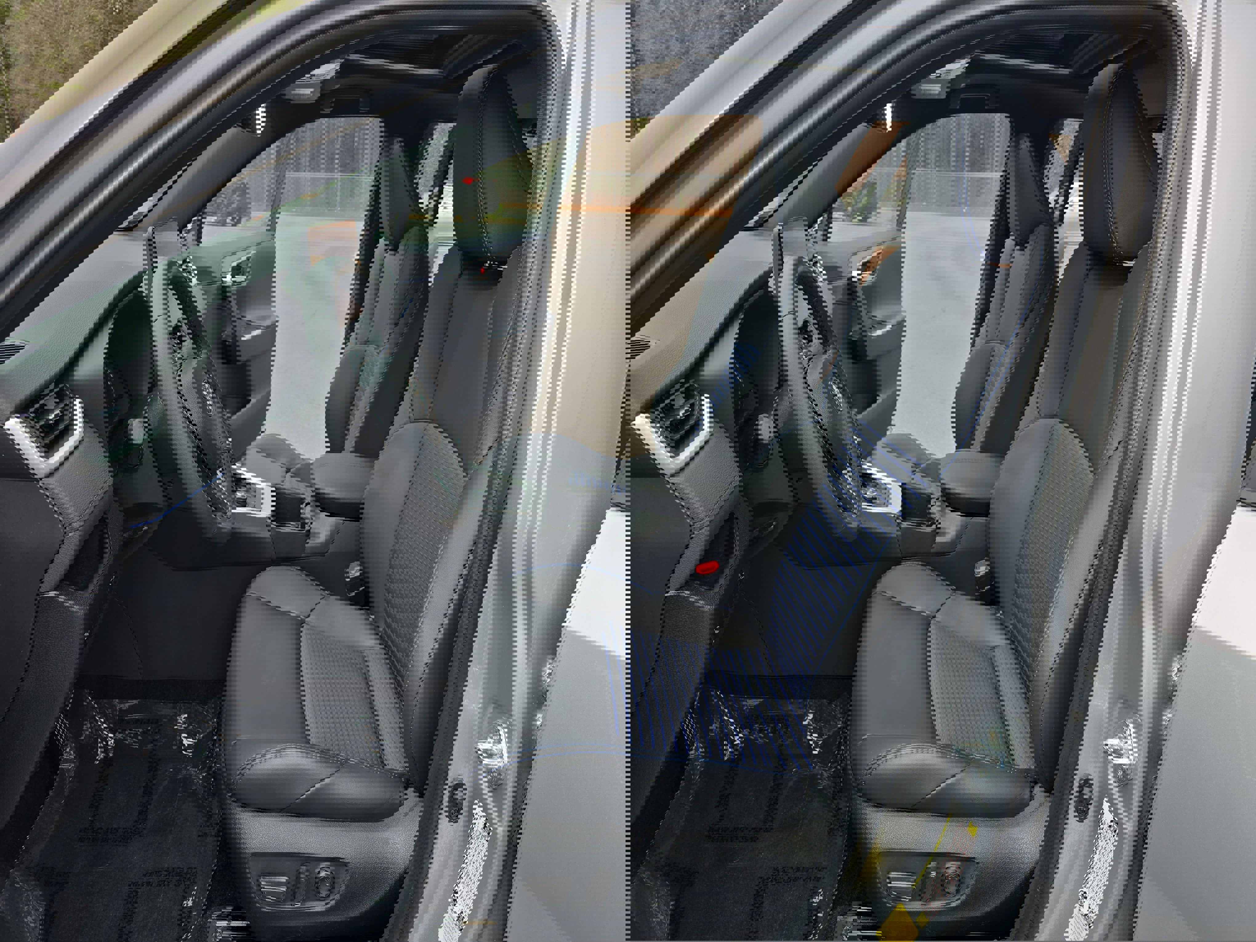 Used 2024 Toyota RAV4 XSE image 16