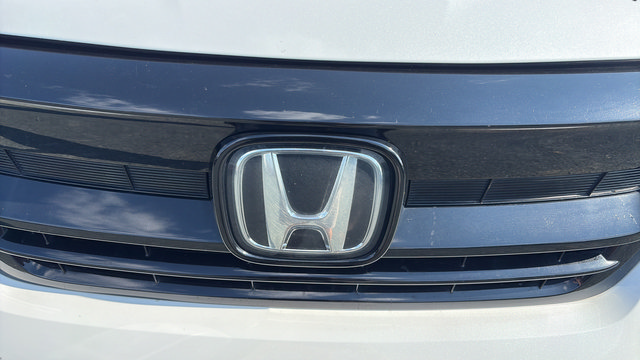 Used 2022 Honda Pilot Sport image 27