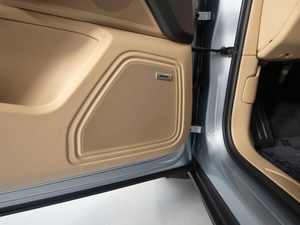 New 2026 Porsche Macan AWD/4WD image 21