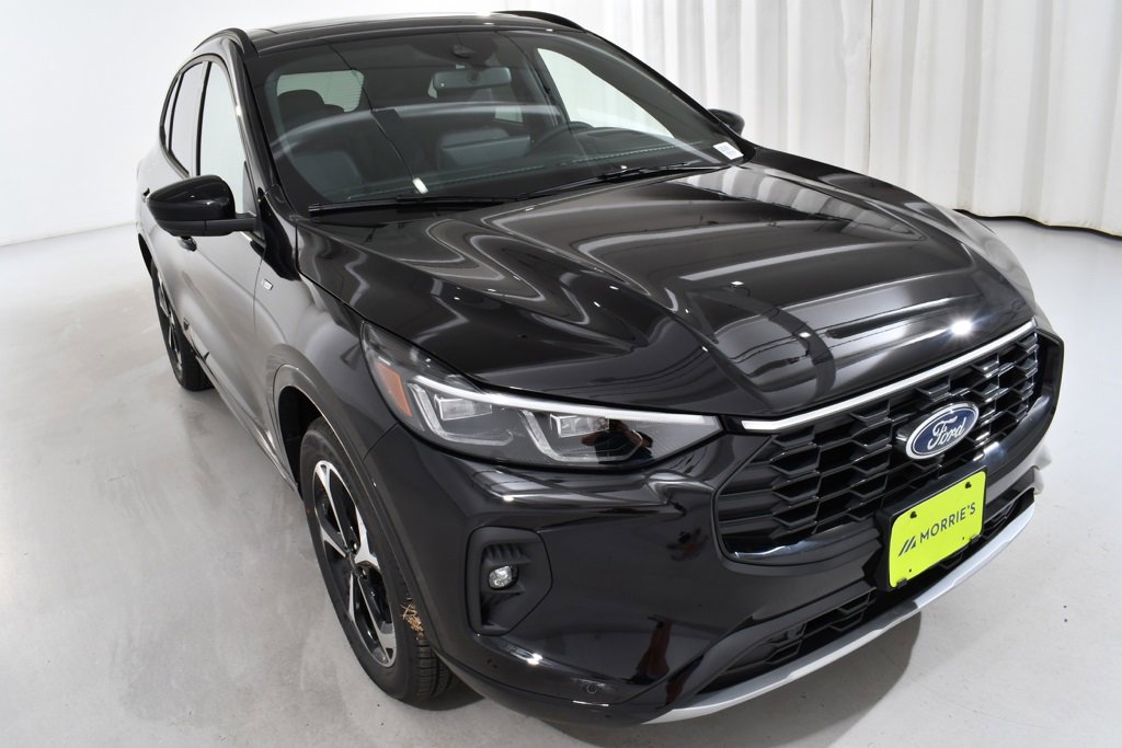 New 2025 Ford Escape ST-Line Elite w/ Premium Technology Package image 4