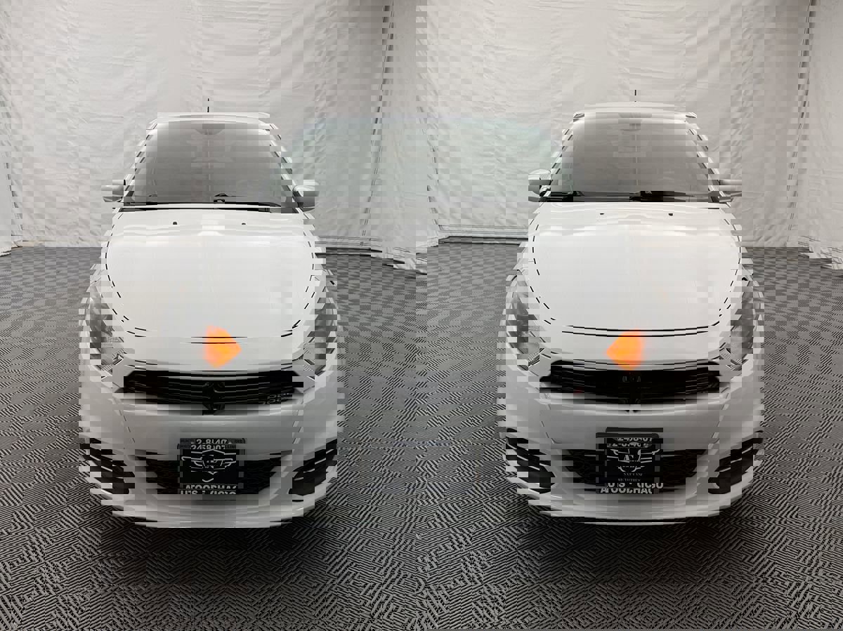 Used 2016 Dodge Dart SXT image 2