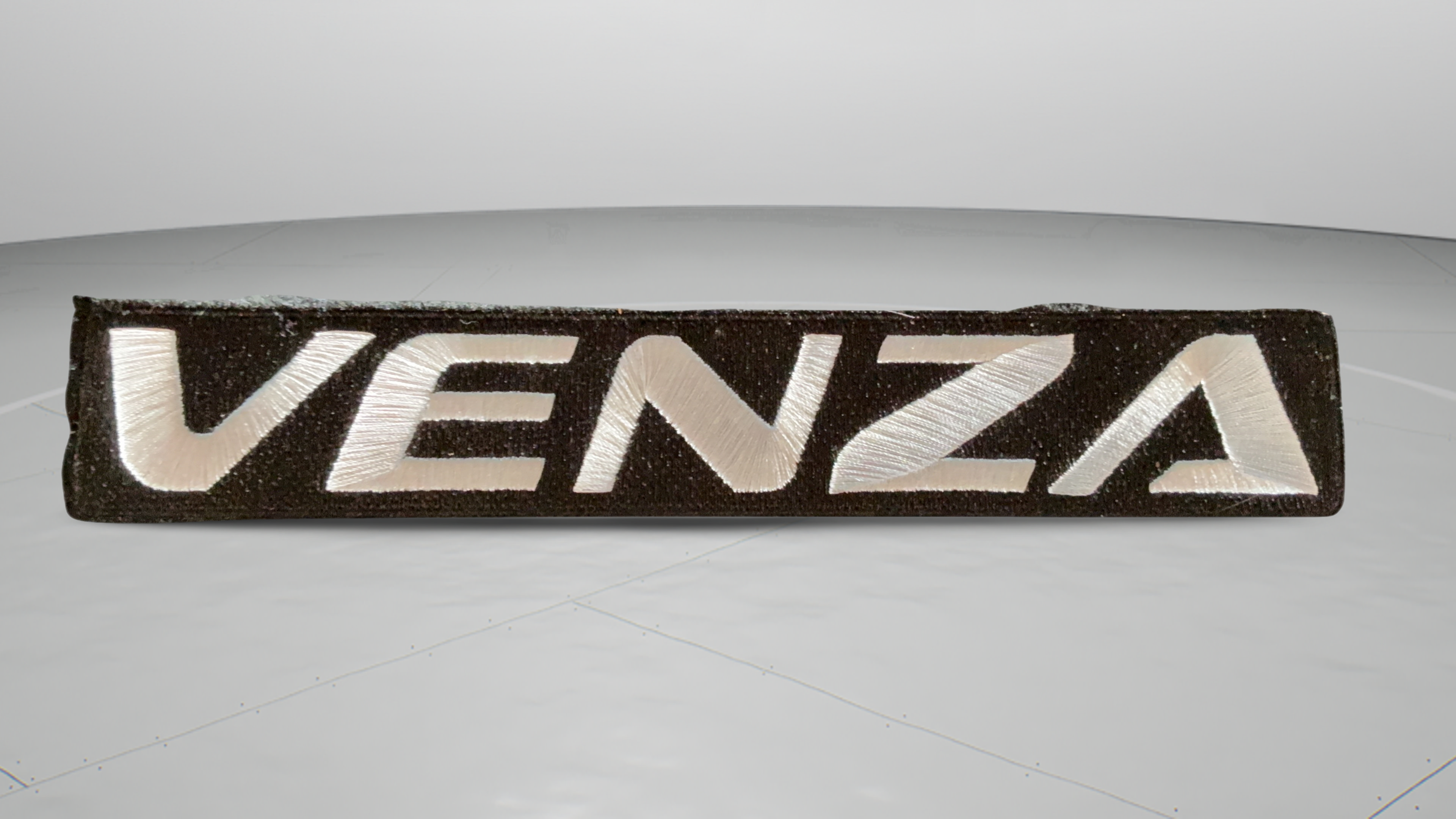 Used 2021 Toyota Venza LE AWD/4WD image 28