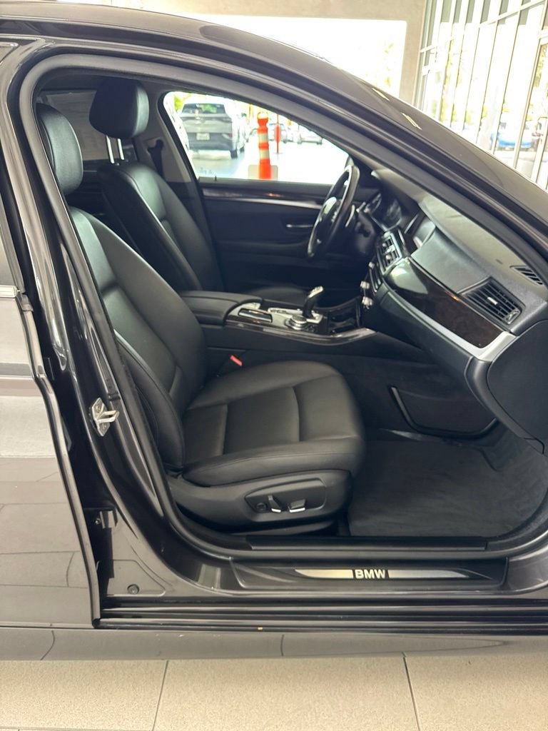 Used 2016 BMW 528i Sedan RWD image 8
