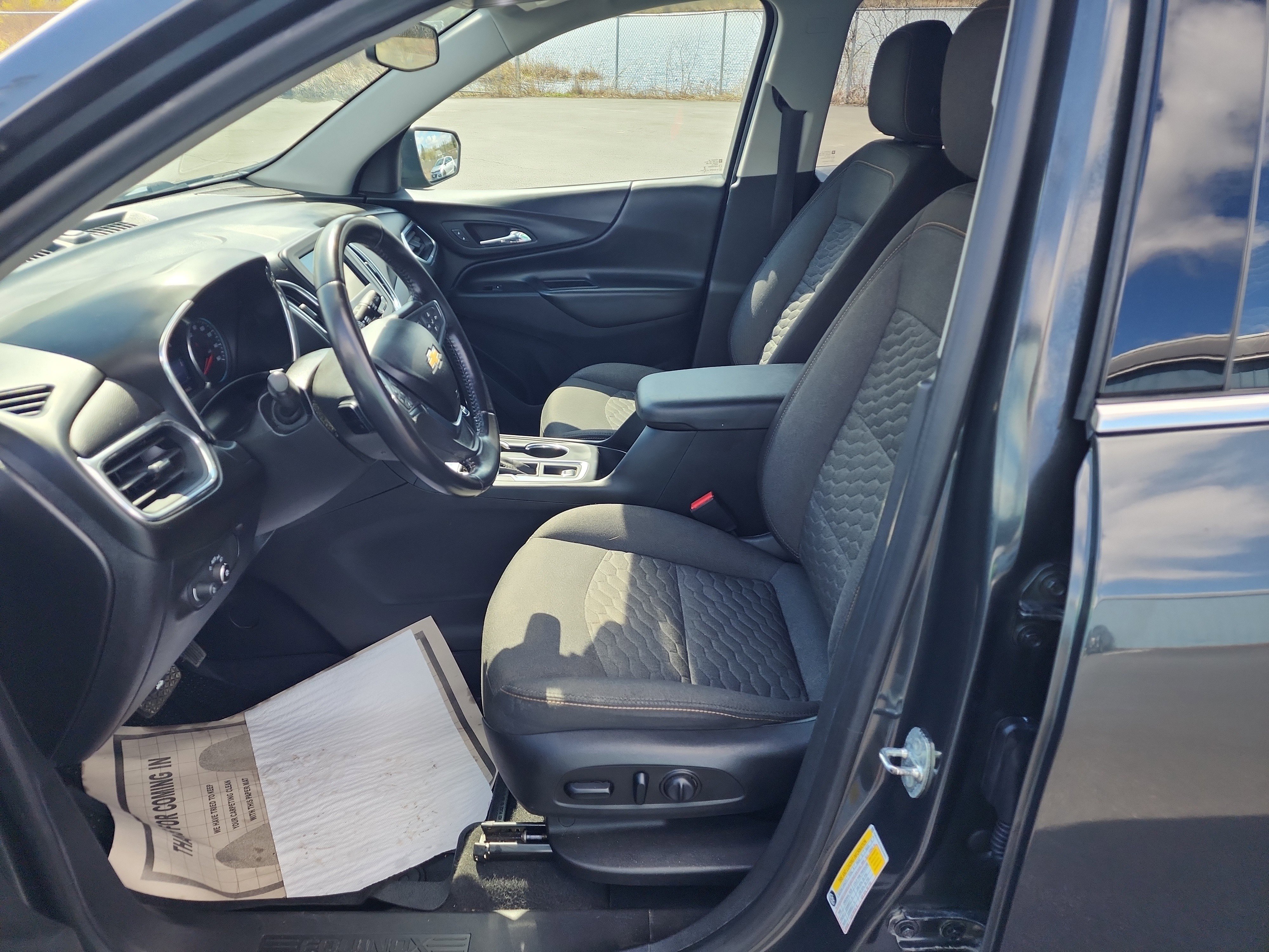 Used 2019 Chevrolet Equinox LT image 11