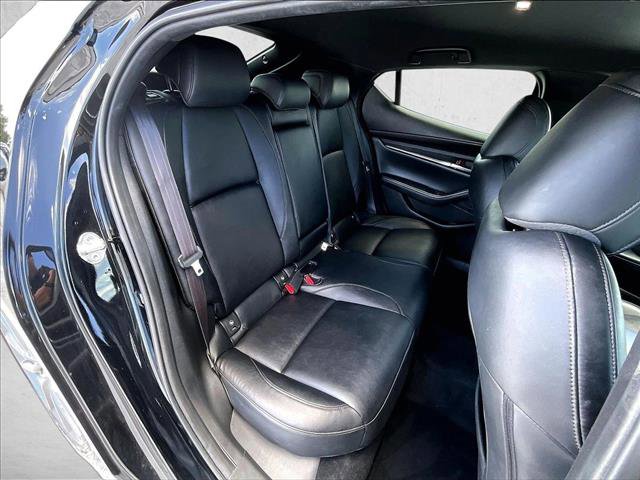 Used 2019 MAZDA MAZDA3 Hatchback FWD image 29