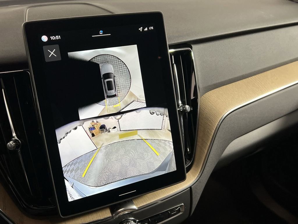 New 2026 Volvo XC60 B5 Plus w/ Climate Package image 20