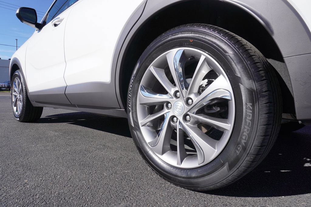 Certified 2021 Buick Encore GX Essence w/ Advanced Technology Package image 6