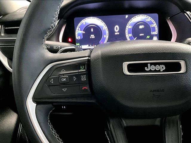 Used 2023 Jeep Grand Cherokee Laredo RWD image 20