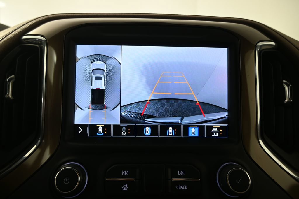 Used 2022 Chevrolet Silverado 1500 High Country w/ Technology Package image 30