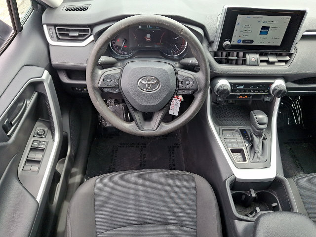 Used 2023 Toyota RAV4 LE AWD/4WD image 12
