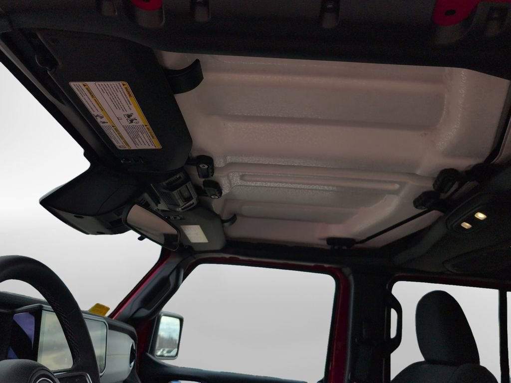 Used 2025 Jeep Wrangler Unlimited Sahara image 23