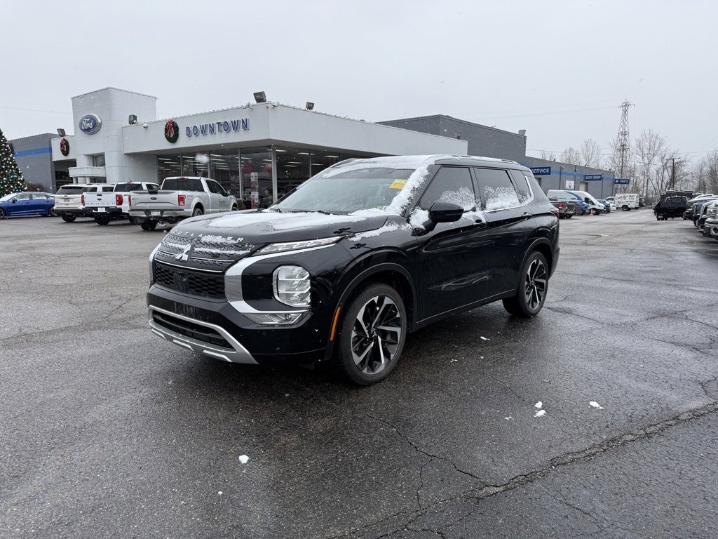 Used 2024 Mitsubishi Outlander SEL image 5