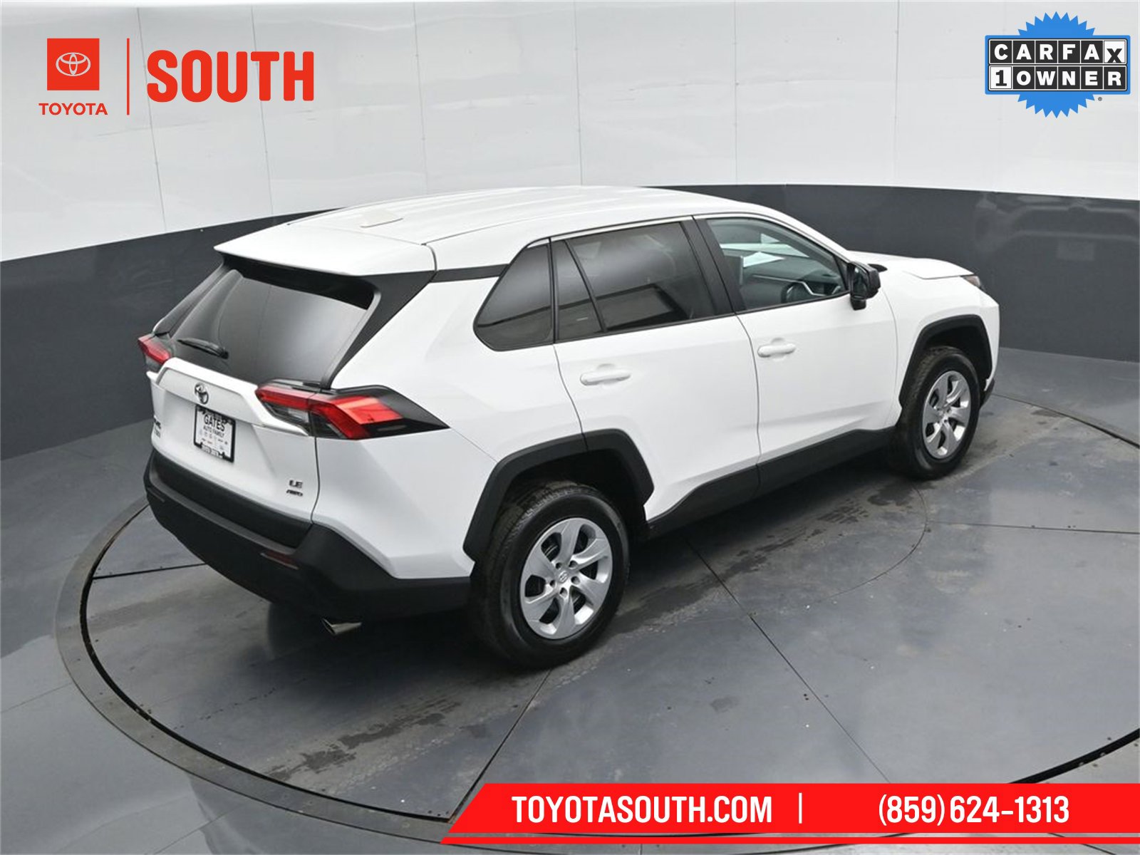 Used 2024 Toyota RAV4 LE image 44
