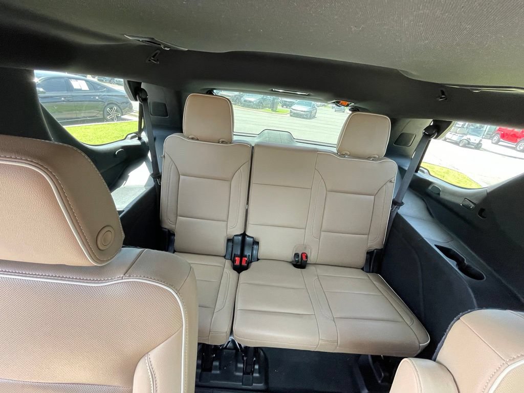 Used 2021 Chevrolet Tahoe Premier w/ Premium Package RWD image 22