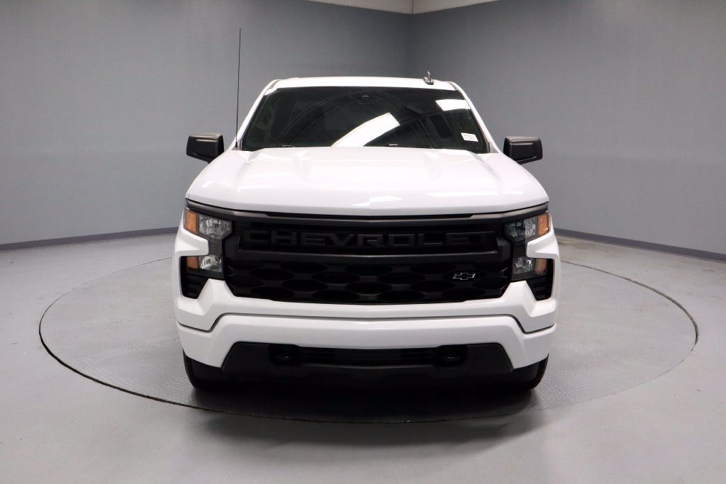 Used 2023 Chevrolet Silverado 1500 Custom w/ LPO, Dark Essentials Package AWD/4WD image 5