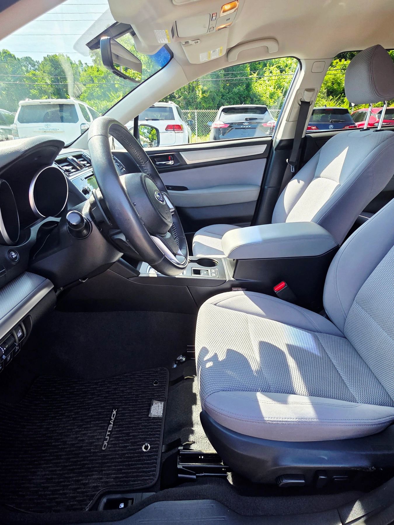 Used 2019 Subaru Outback 2.5i Premium image 9