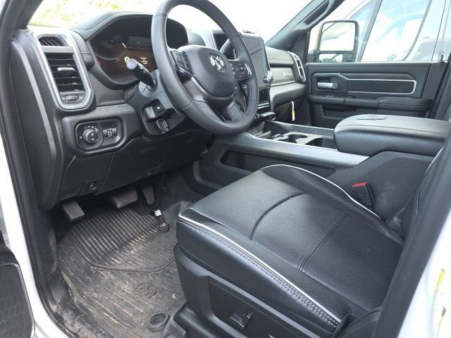 Used 2025 RAM 2500 Laramie w/ Sport Appearance Package AWD/4WD image 16