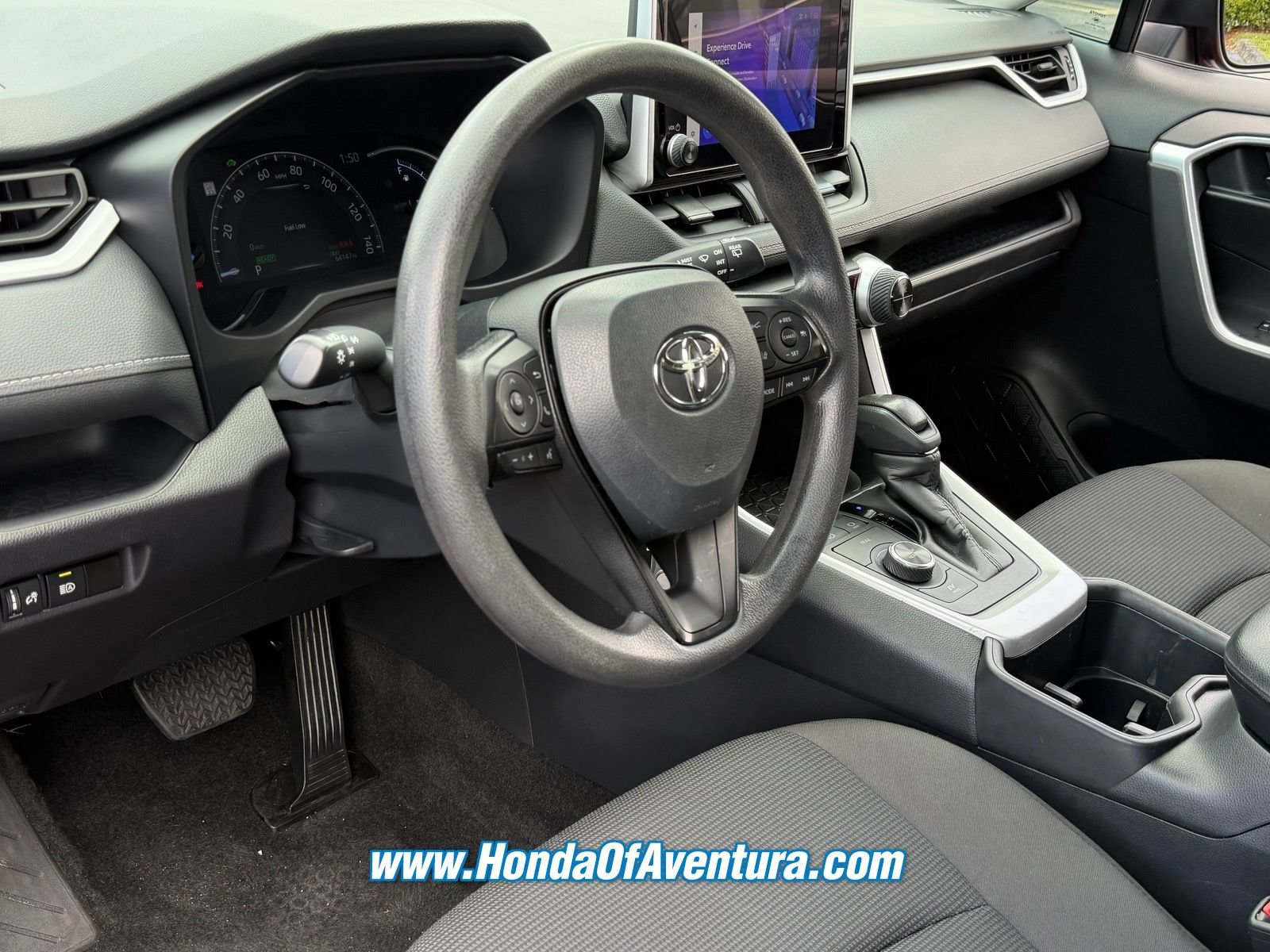 Used 2024 Toyota RAV4 LE AWD/4WD image 26
