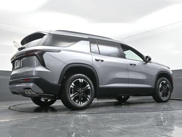 New 2027 Chevrolet Traverse LT w/ Sun and Wheel Package FWD image 12