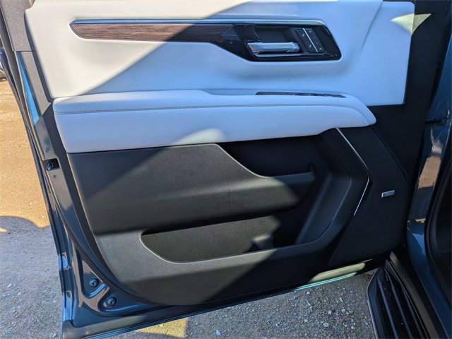 New 2026 Chevrolet Tahoe Premier w/ Sun And Tow Package image 8