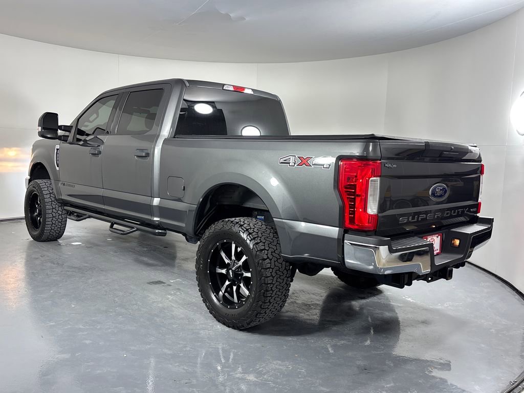 Used 2017 Ford F250 XLT image 4