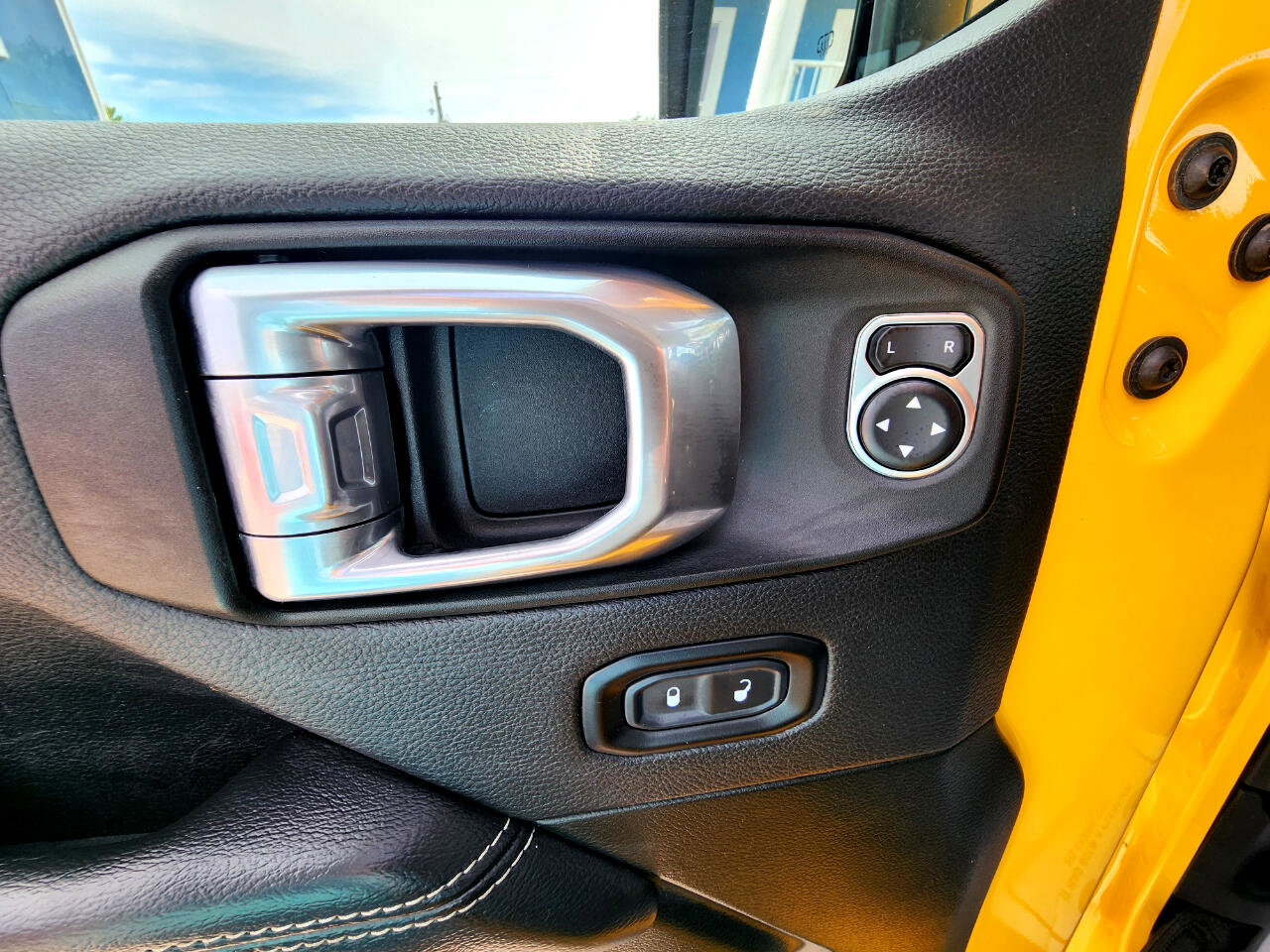 Used 2021 Jeep Wrangler Unlimited Sahara image 15