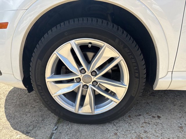 Used 2018 Audi Q3 2.0T Premium w/ Convenience Package image 29
