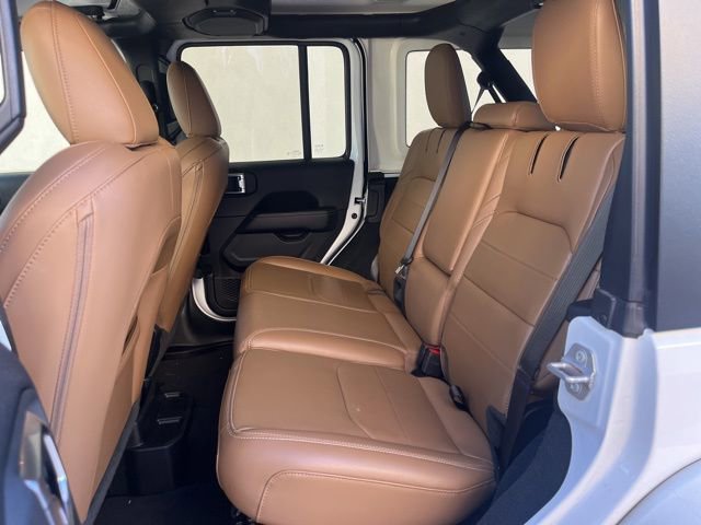 Used 2023 Jeep Wrangler Unlimited Sahara w/ Cold Weather Group image 8