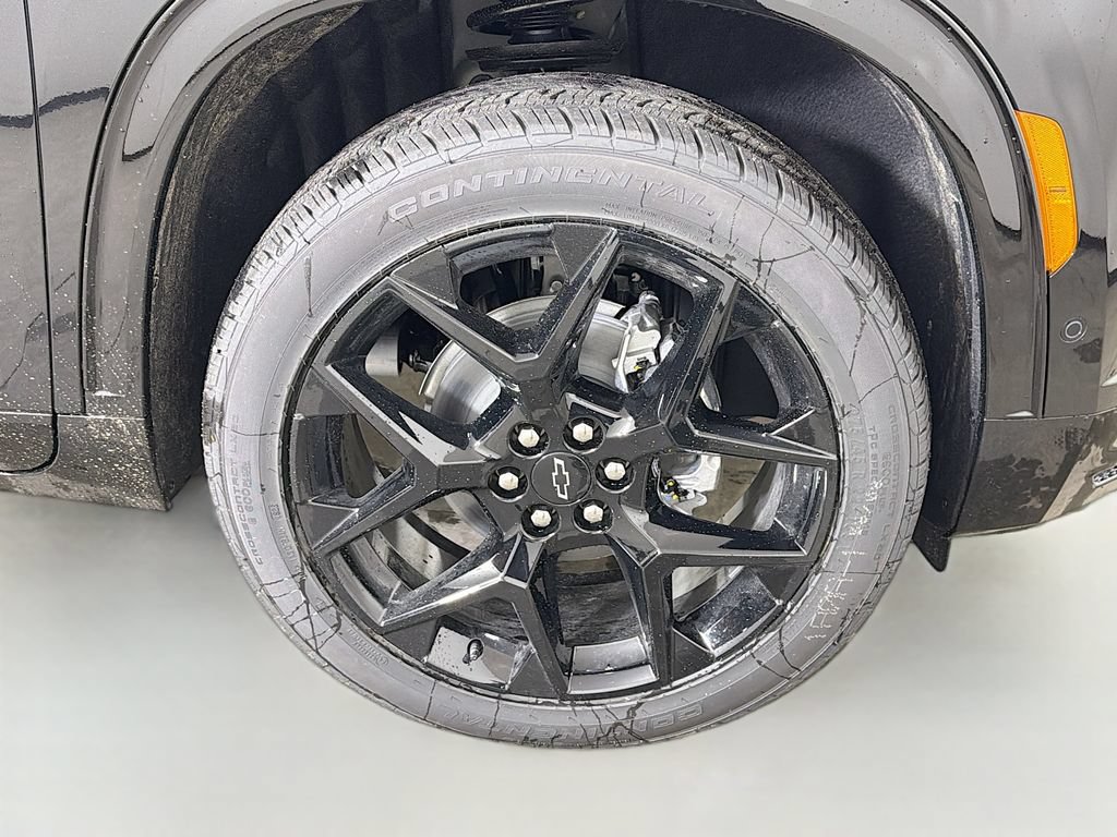 New 2026 Chevrolet Traverse RS w/ LPO, Floor Liner Package AWD/4WD image 28