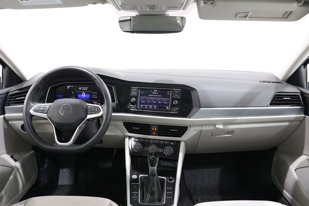 Used 2024 Volkswagen Jetta SE w/ Panoramic Sunroof Package FWD image 14