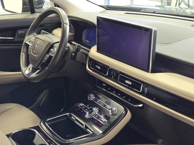 Used 2023 Lincoln Nautilus Reserve w/ Equipment Group 201A AWD/4WD image 6