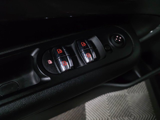 Used 2020 MINI Cooper Clubman S image 30