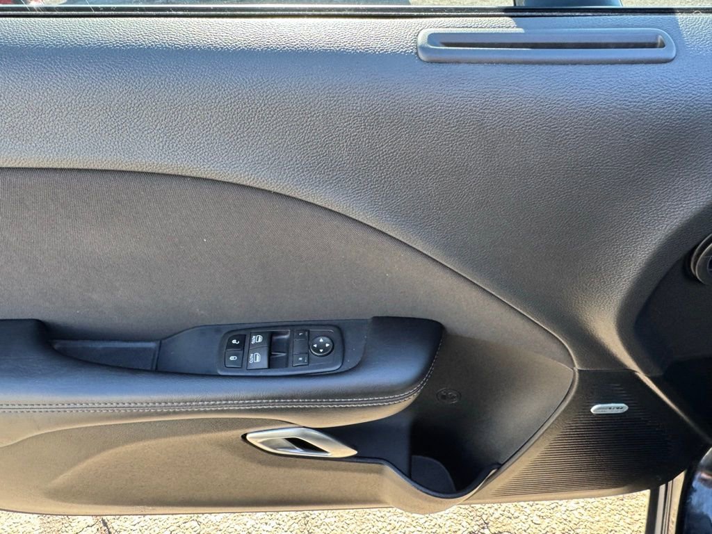 Certified 2022 Dodge Challenger R/T Scat Pack w/ Driver Convenience Group image 9