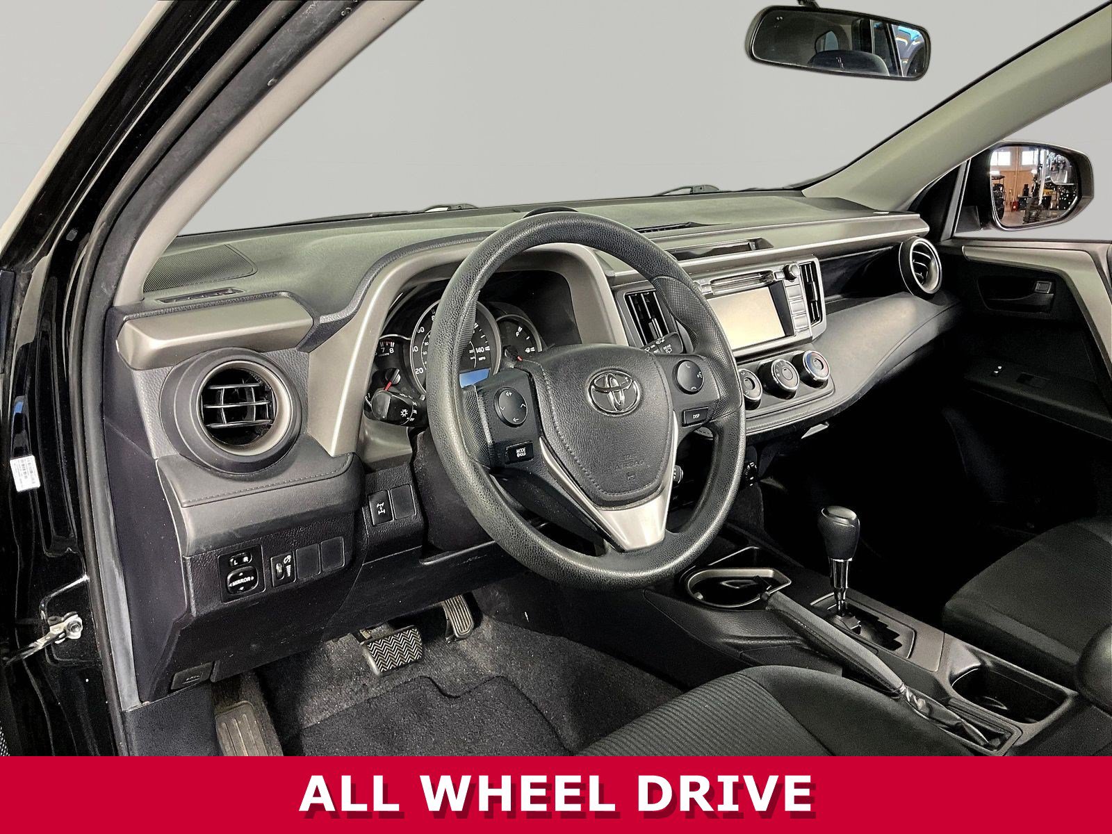 Used 2016 Toyota RAV4 LE AWD/4WD image 15