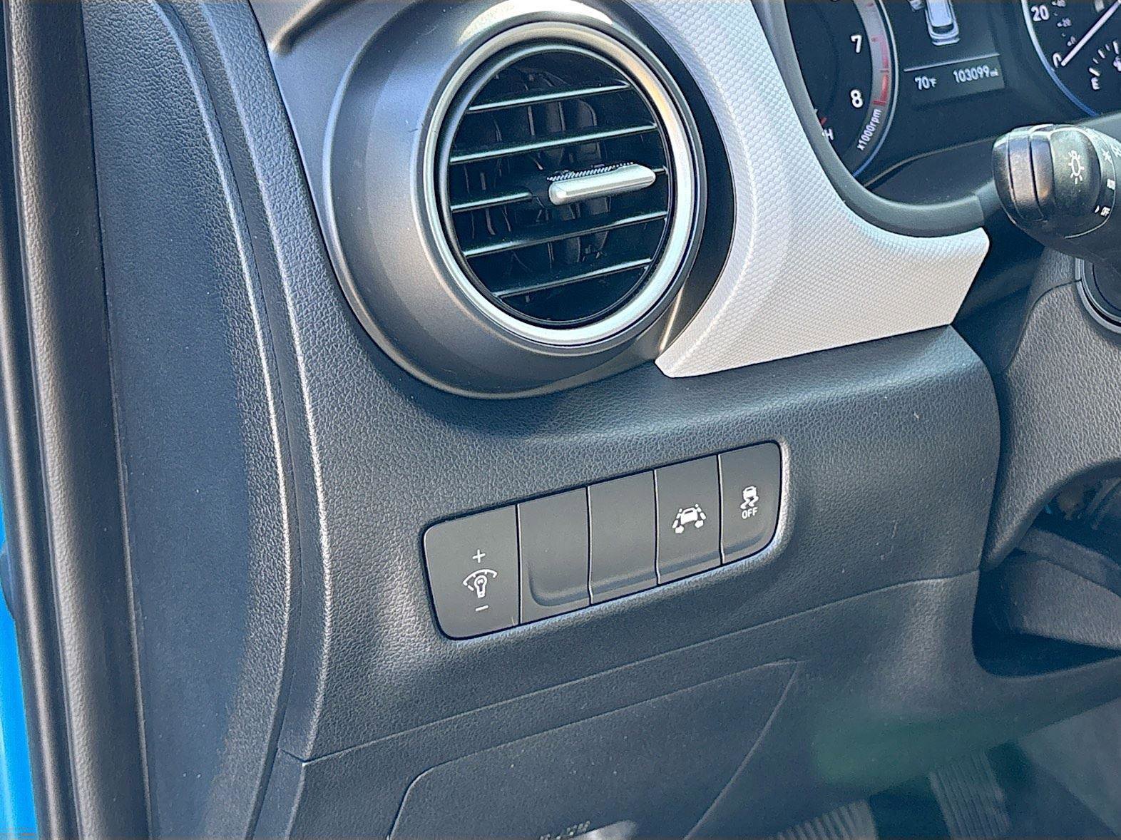 Used 2019 Hyundai Kona SE image 10