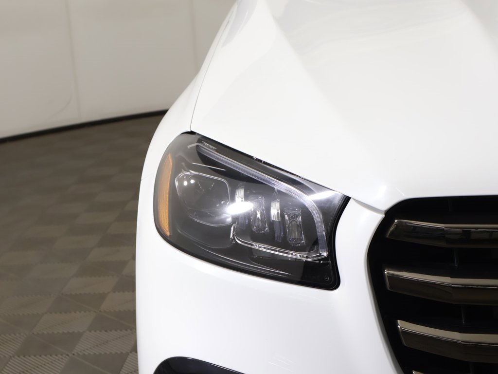 Used 2024 Mercedes-Benz GLS 580 4MATIC w/ Warmth & Comfort Package image 19