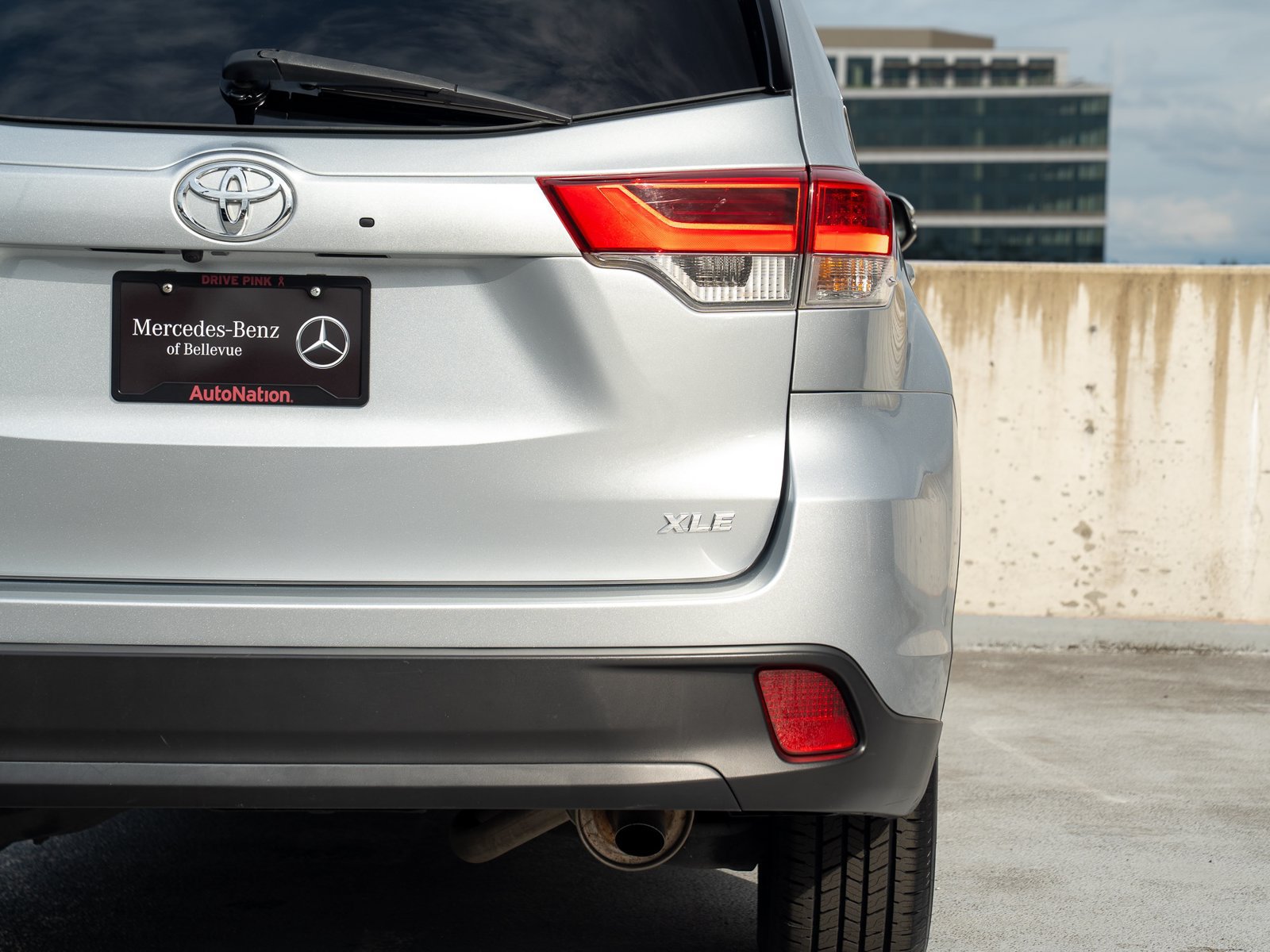 Used 2019 Toyota Highlander XLE FWD image 10