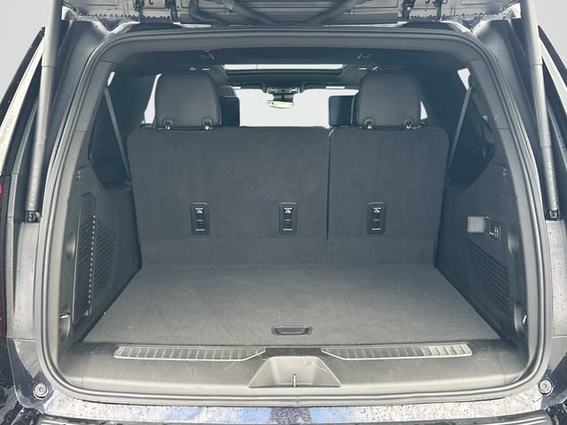 Used 2024 GMC Yukon XL Denali w/ Advanced Technology Package AWD/4WD image 19