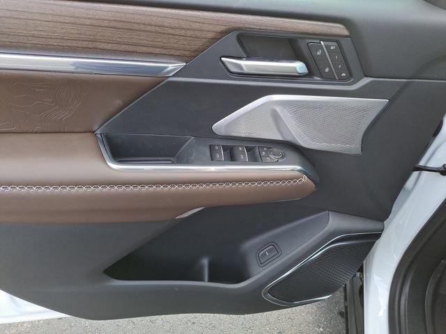 New 2026 GMC Acadia Denali Ultimate w/ LPO, Floor Liner Package image 16