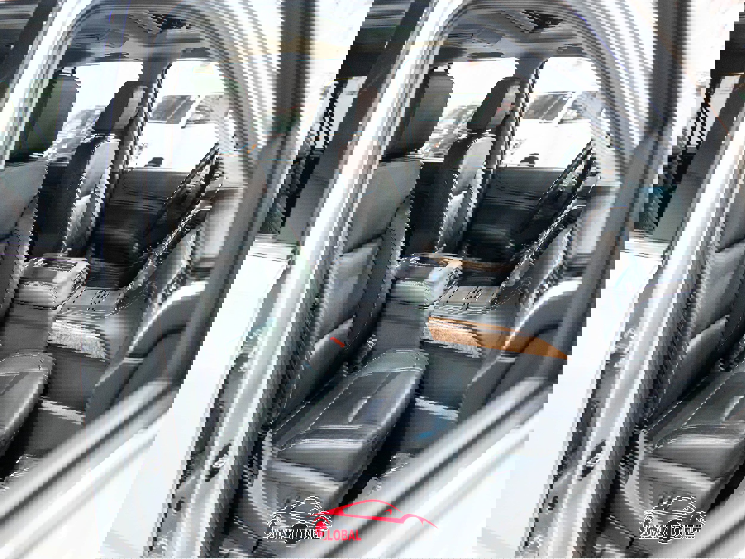 Used 2017 Chevrolet Suburban Premier image 17