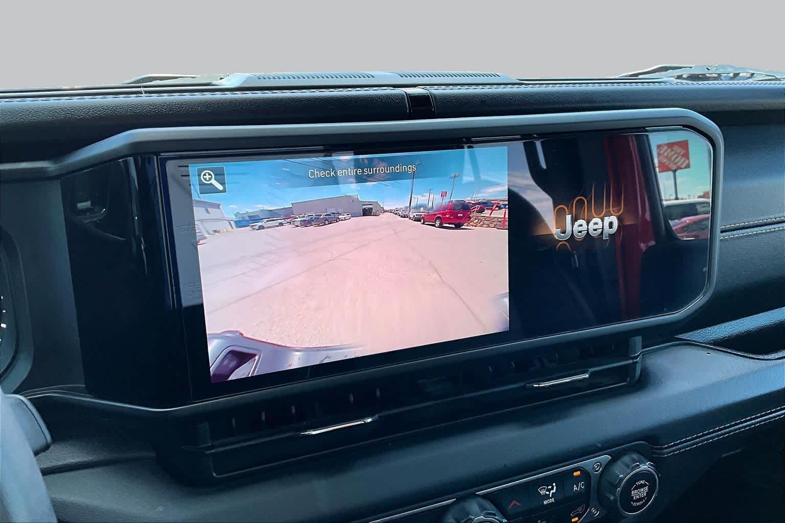 Used 2024 Jeep Gladiator Sport AWD/4WD image 26