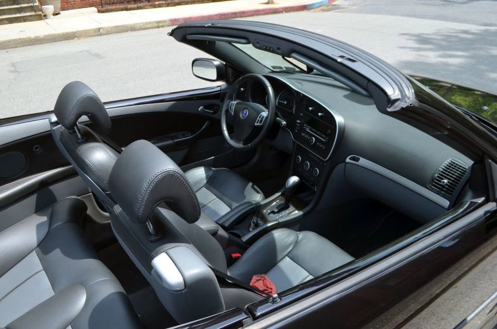 Used 2007 Saab 9-3 2.0T w/ Anniversary Pkg image 17